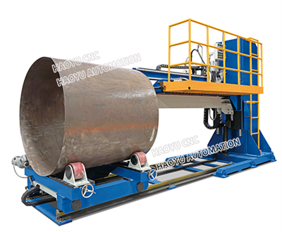 Dvižna naprava za varjenje ravnih šivov